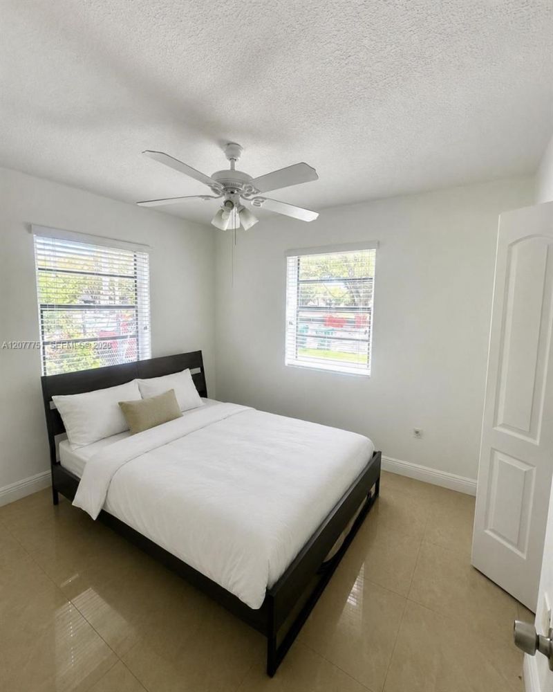2361 SW 27th St , Unit 1, Miami, FL 33133 Photo