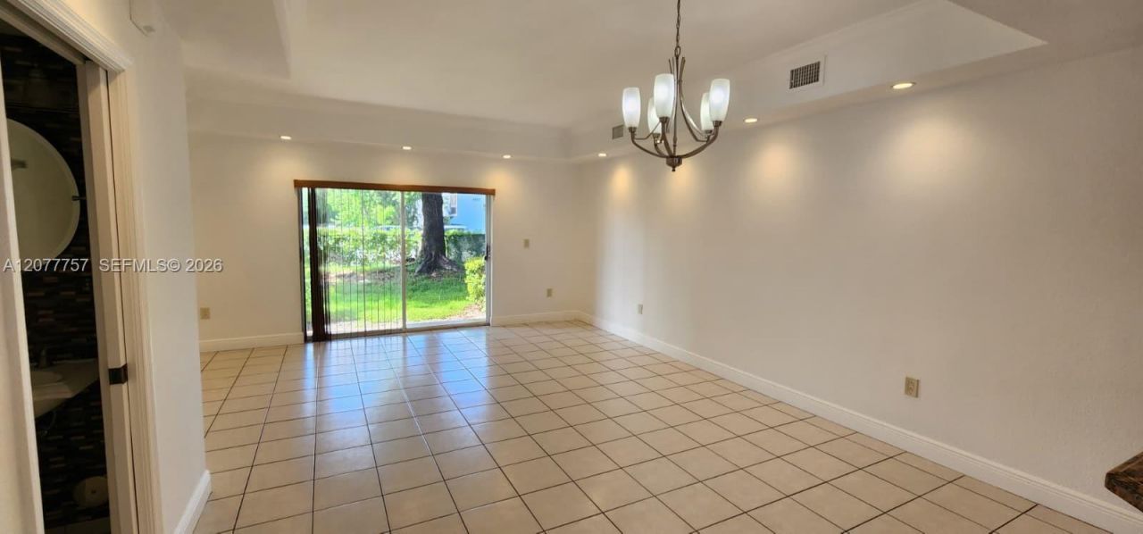 8960 W Flagler St , Unit 3, Miami, FL 33174 Photo
