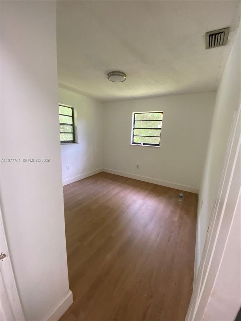 1415 NE 118th Ter, Unit 1421, Miami, FL 33161 Photo