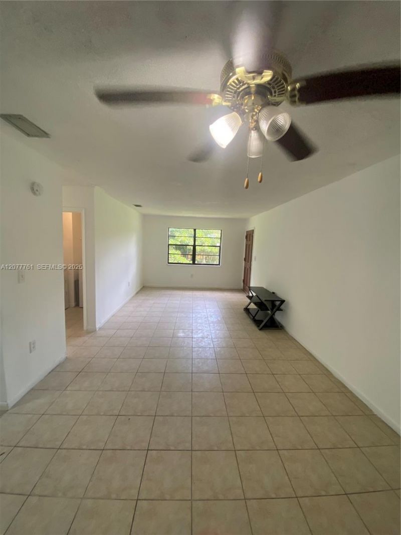 1415 NE 118th Ter, Unit 1421, Miami, FL 33161 Photo