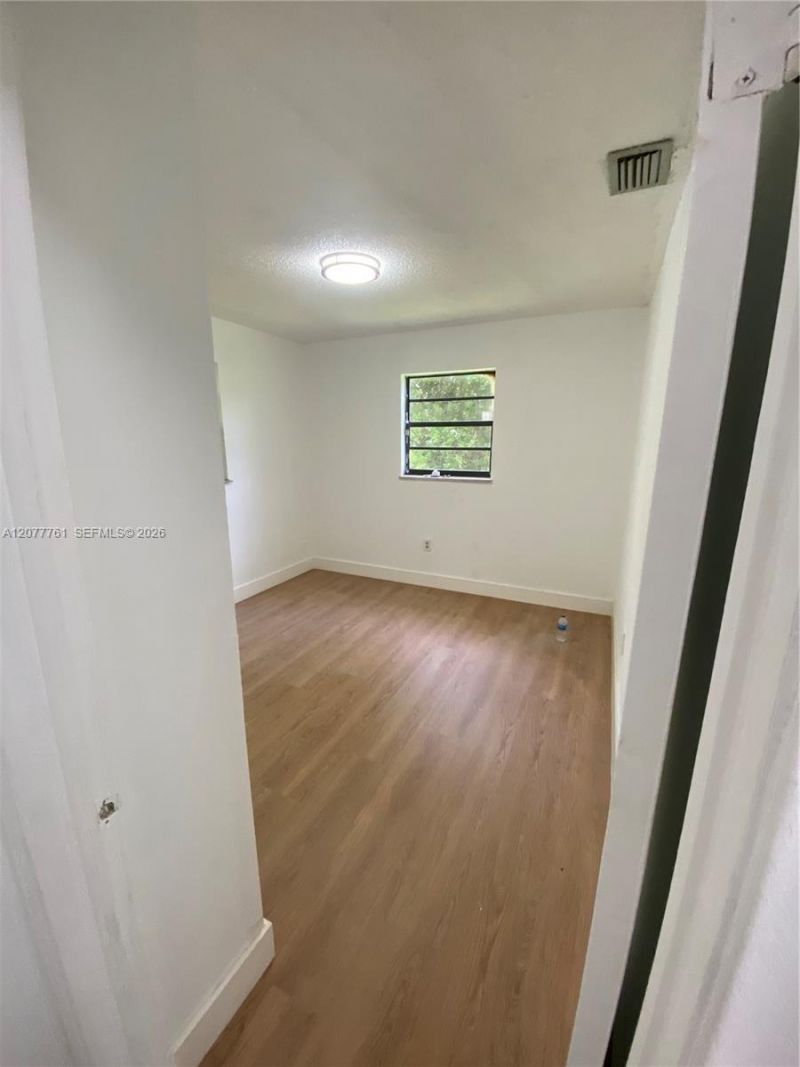 1415 NE 118th Ter, Unit 1421, Miami, FL 33161 Photo