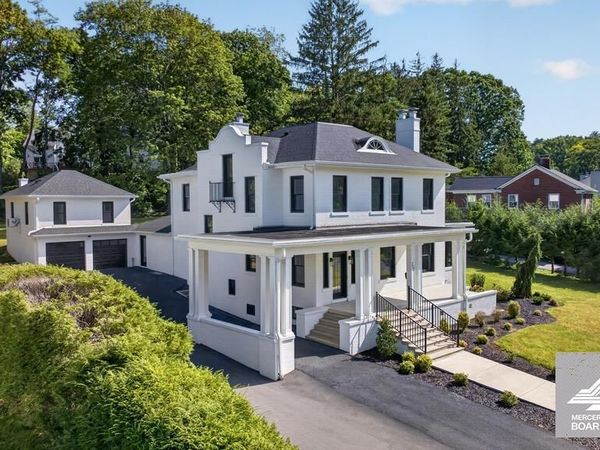 727 Heatherwood, Bluefield, WV 24701