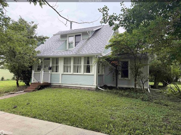 1110 S 5Th Street, Fairfield, IA 52556