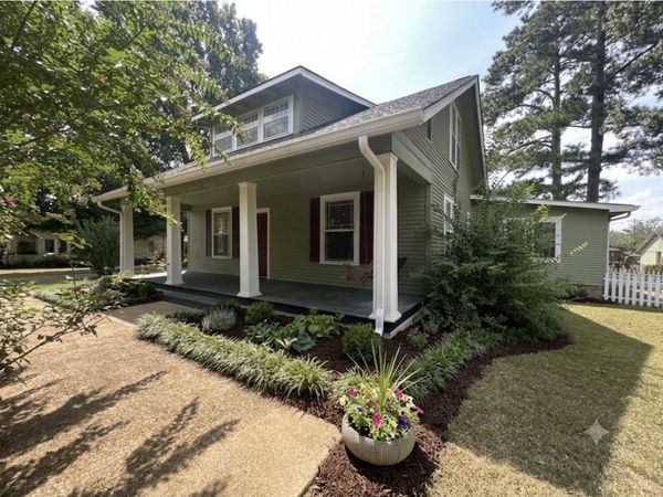 410 1st Ave , Fayetteville, TN 37334