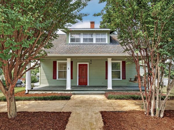410 1st Ave , Fayetteville, TN 37334