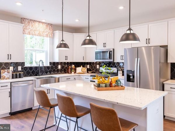 641 EASTLAND ROW , MILLERSVILLE, MD 21108