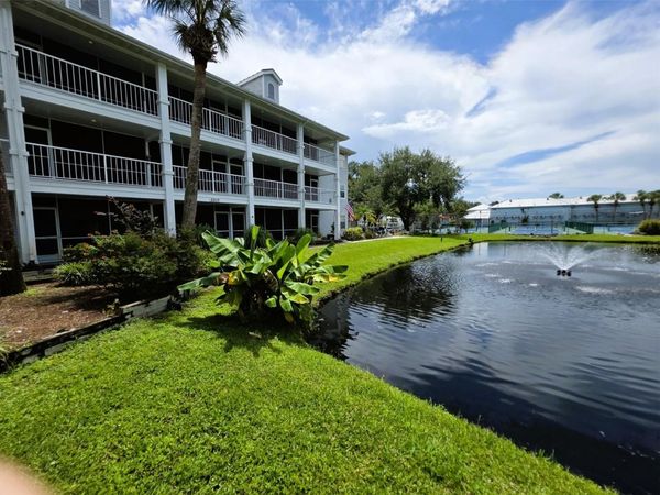 2210 VISTA DEL SOL CIRCLE , Unit 502, LUTZ, FL 33558