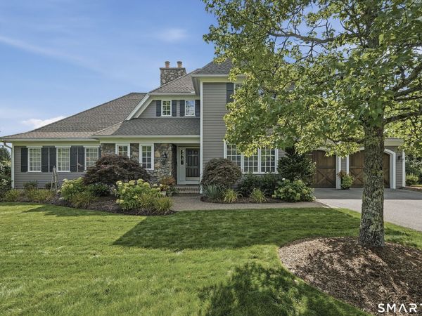 29 Cambridge, Middlebury, CT 06762