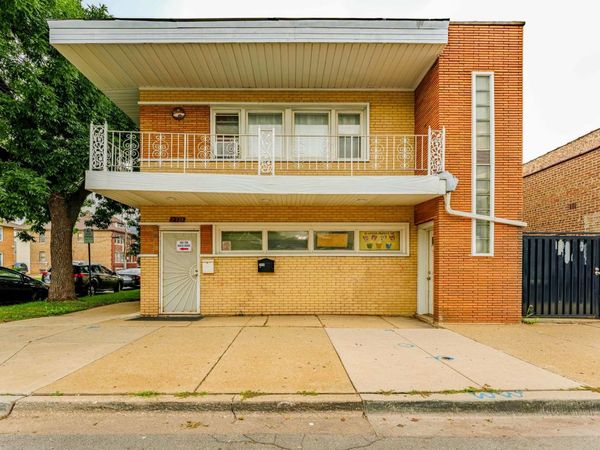 2724 W 51st Street , Chicago, IL 60632