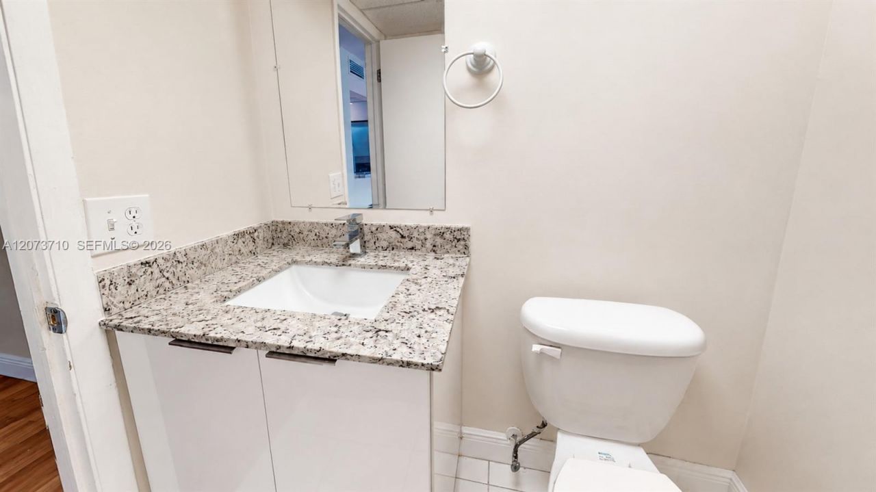 9363 Fontainebleau Blvd, Unit H205, Miami, FL 33172 Photo