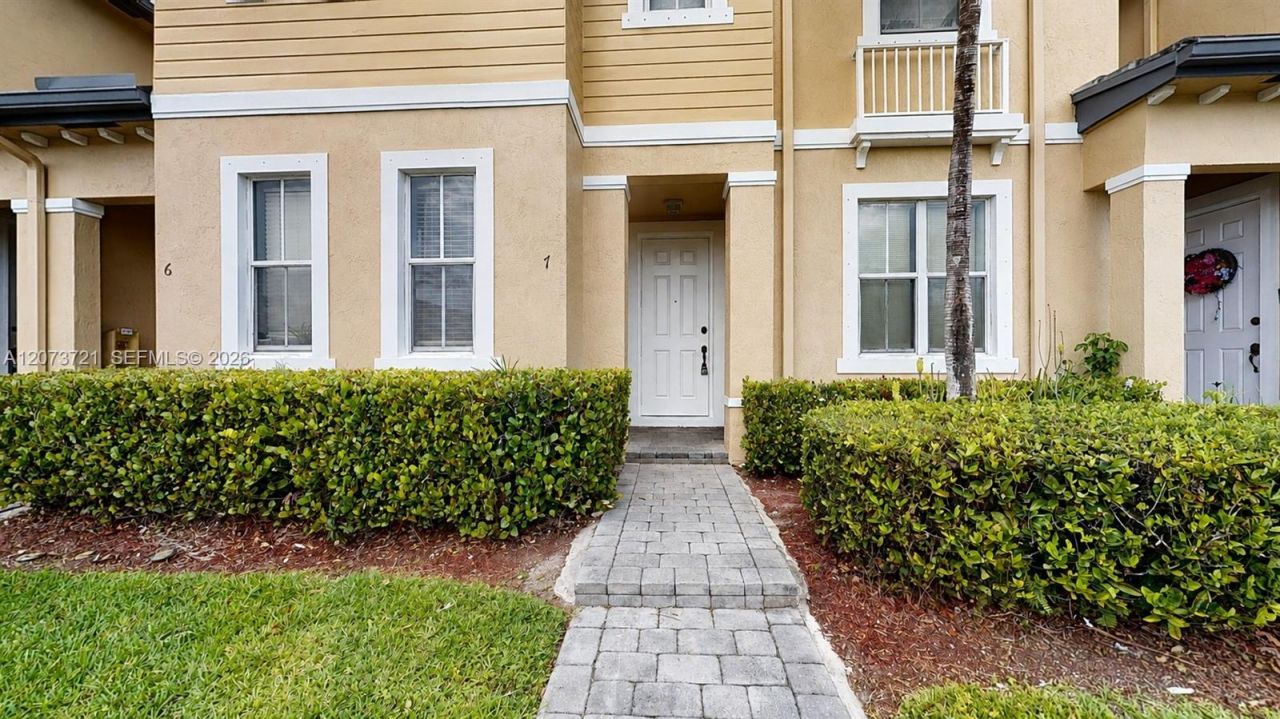 2929 SE 2nd St , Unit 7, Homestead, FL 33033 Photo