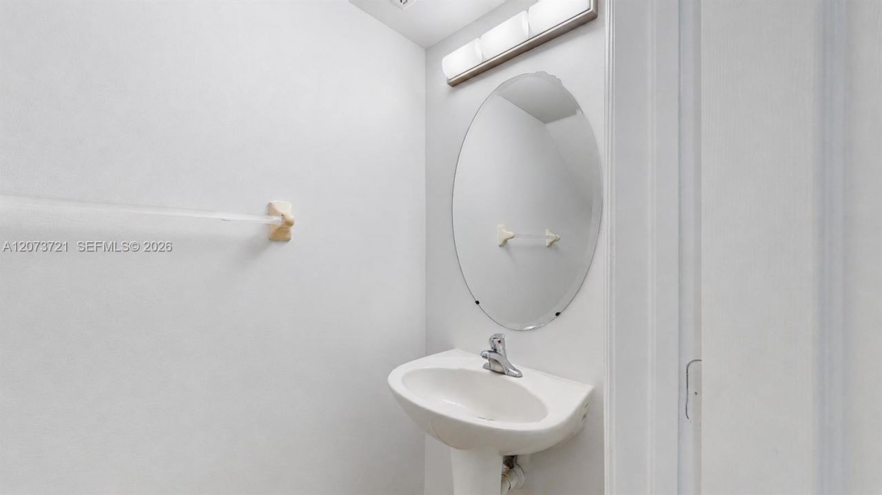 2929 SE 2nd St , Unit 7, Homestead, FL 33033 Photo