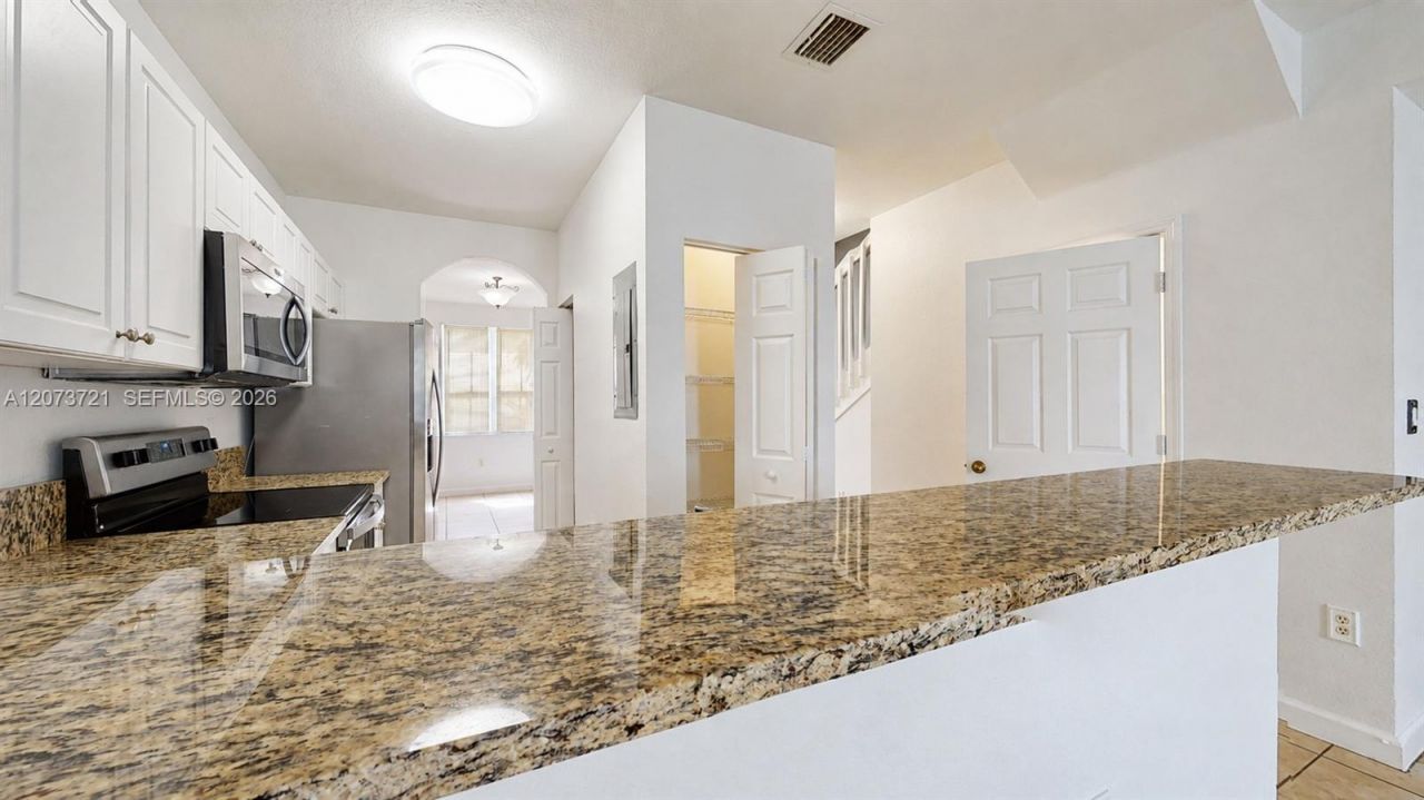 2929 SE 2nd St , Unit 7, Homestead, FL 33033 Photo