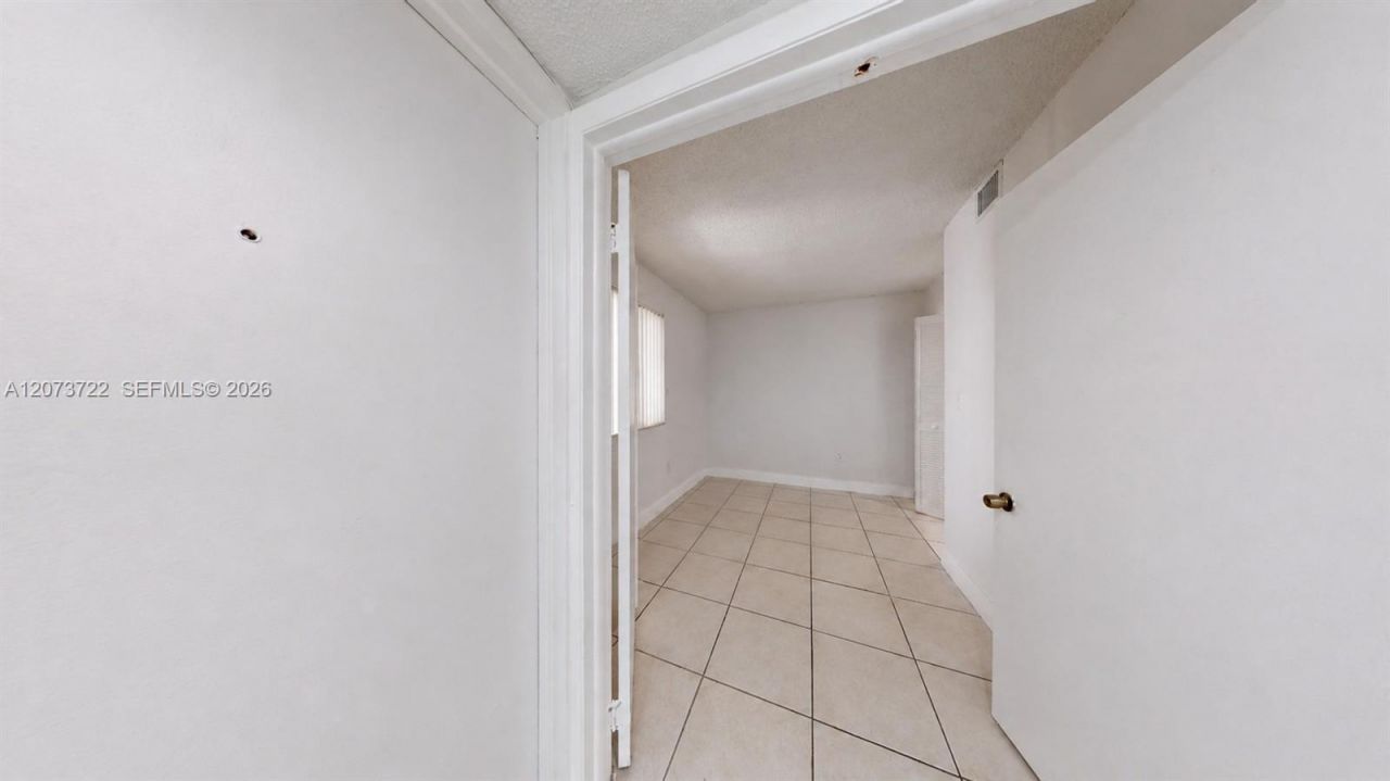 8275 SW 152nd Ave, Unit D-209, Miami, FL 33193 Photo
