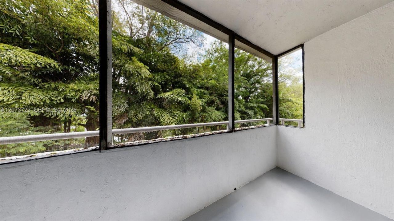 8275 SW 152nd Ave, Unit D-209, Miami, FL 33193 Photo