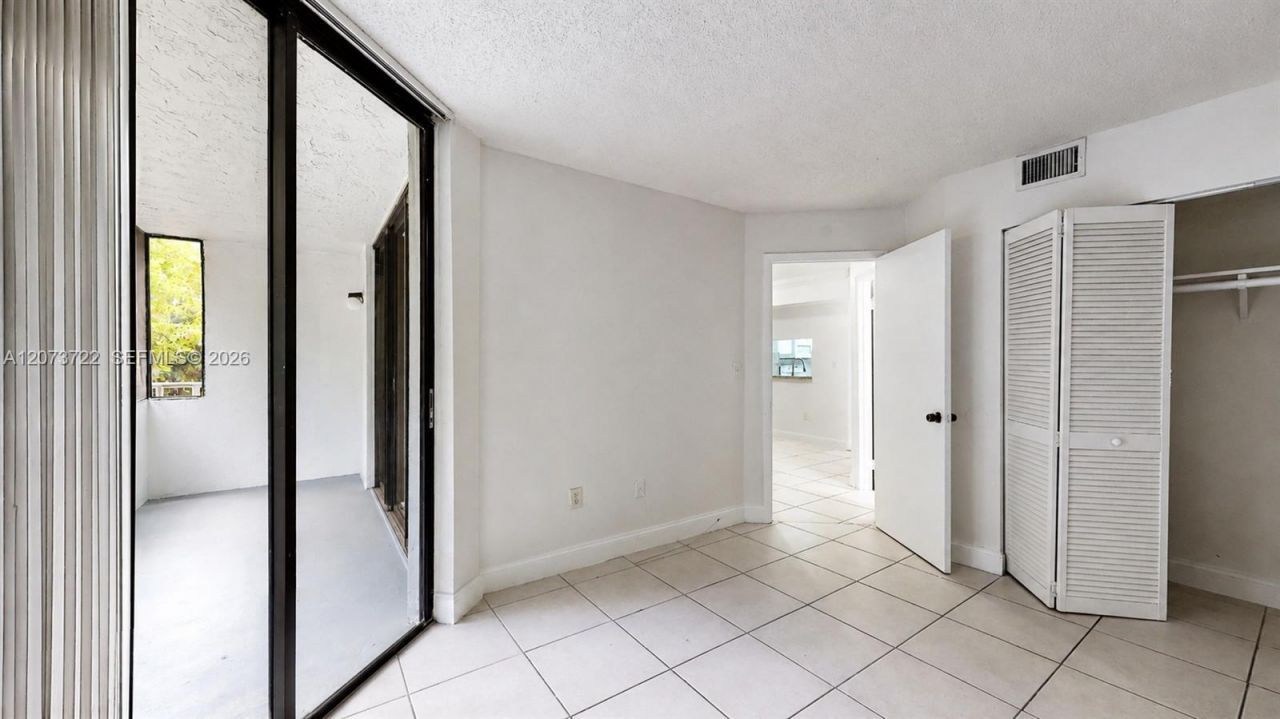 8275 SW 152nd Ave, Unit D-209, Miami, FL 33193 Photo