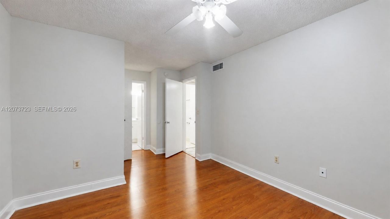 15600 SW 80th St , Unit L-304, Miami, FL 33193 Photo