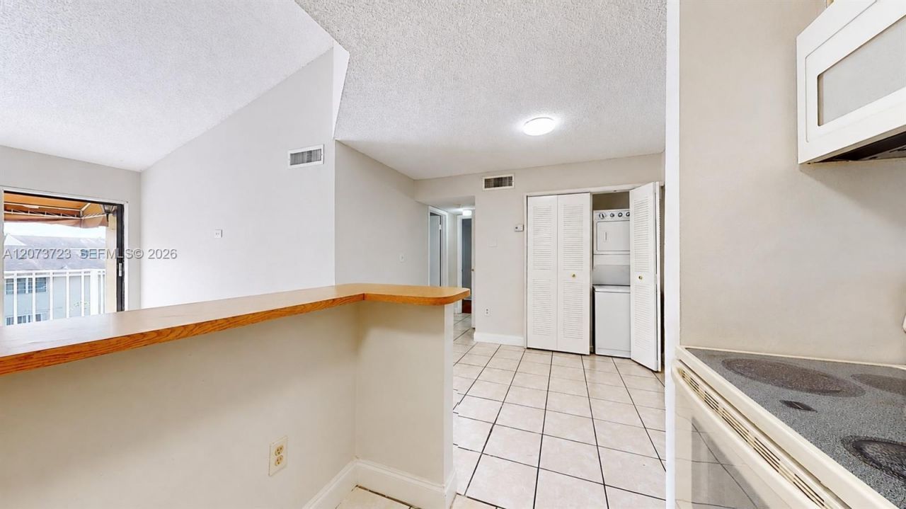 15600 SW 80th St , Unit L-304, Miami, FL 33193 Photo