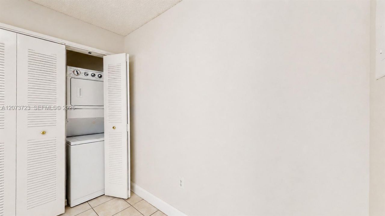 15600 SW 80th St , Unit L-304, Miami, FL 33193 Photo