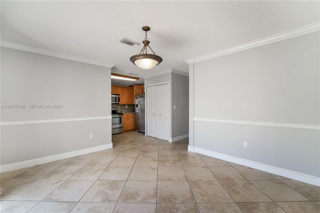 15354 SW 36th Ter, Miami, FL 33185 Photo