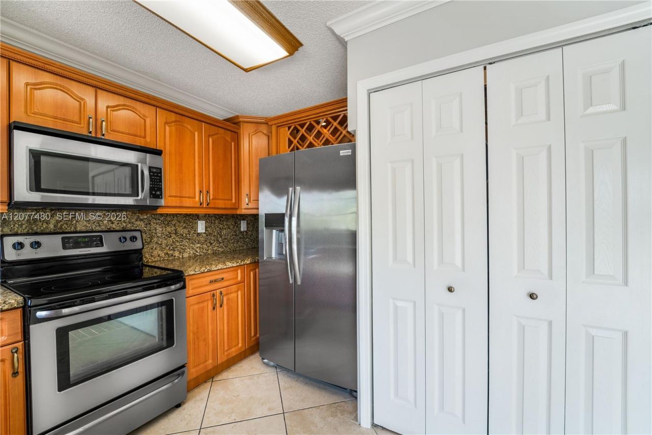 15354 SW 36th Ter, Miami, FL 33185 Photo