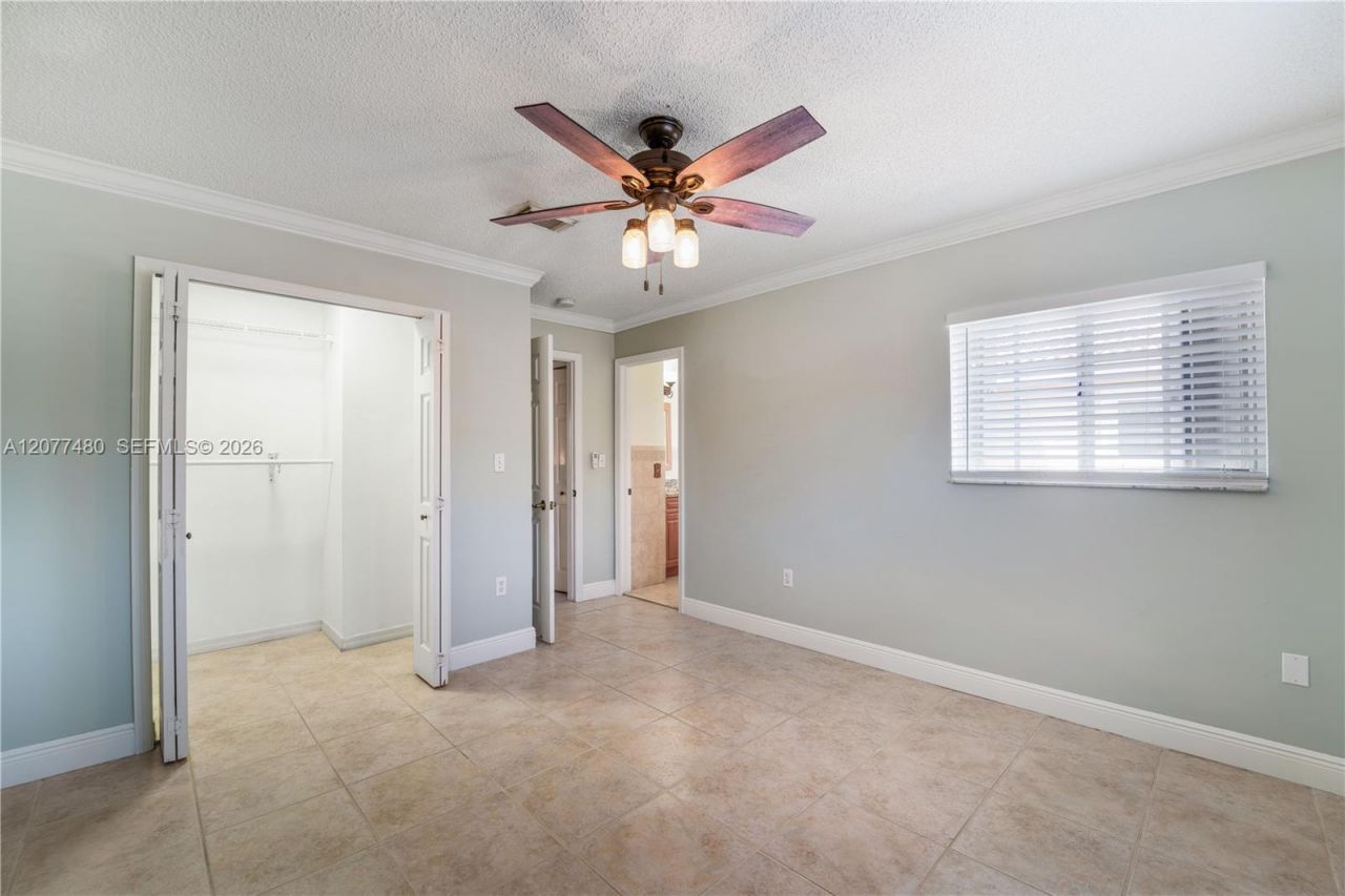 15354 SW 36th Ter, Miami, FL 33185 Photo