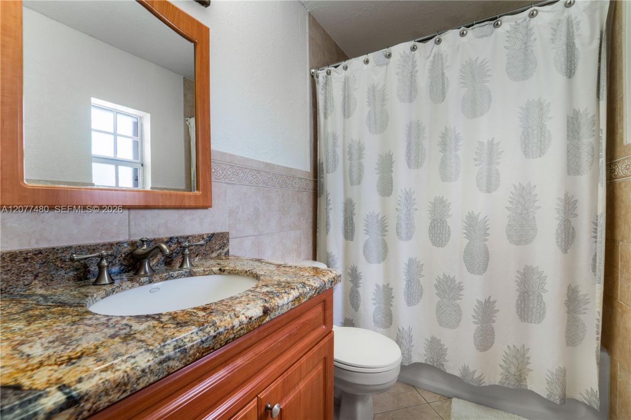 15354 SW 36th Ter, Miami, FL 33185 Photo