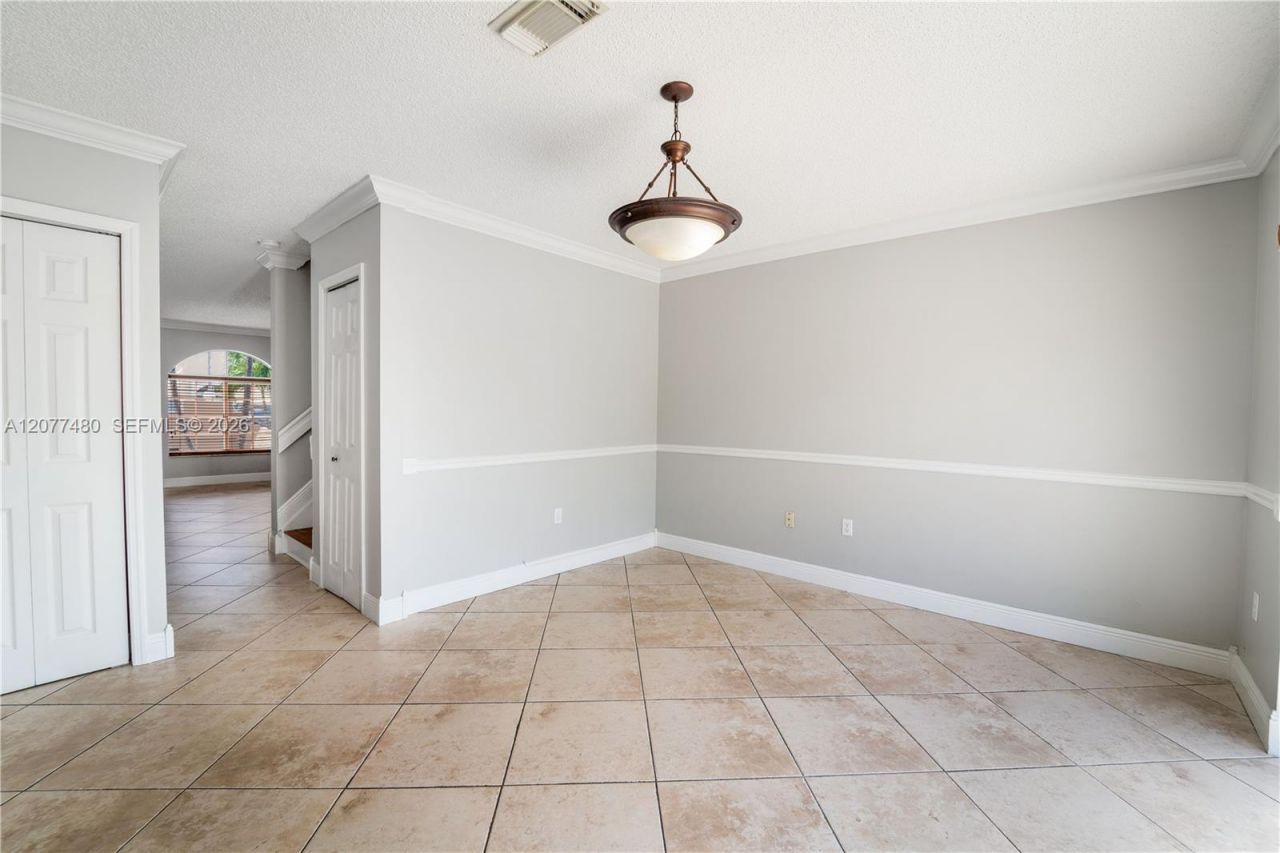 15354 SW 36th Ter, Miami, FL 33185 Photo
