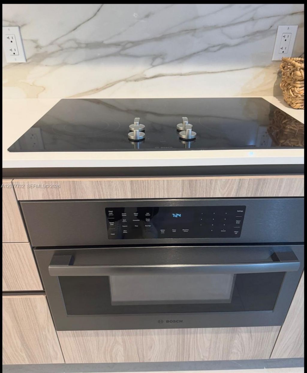 77 SE 5th St, Unit 1903, Miami, FL 33131 Photo
