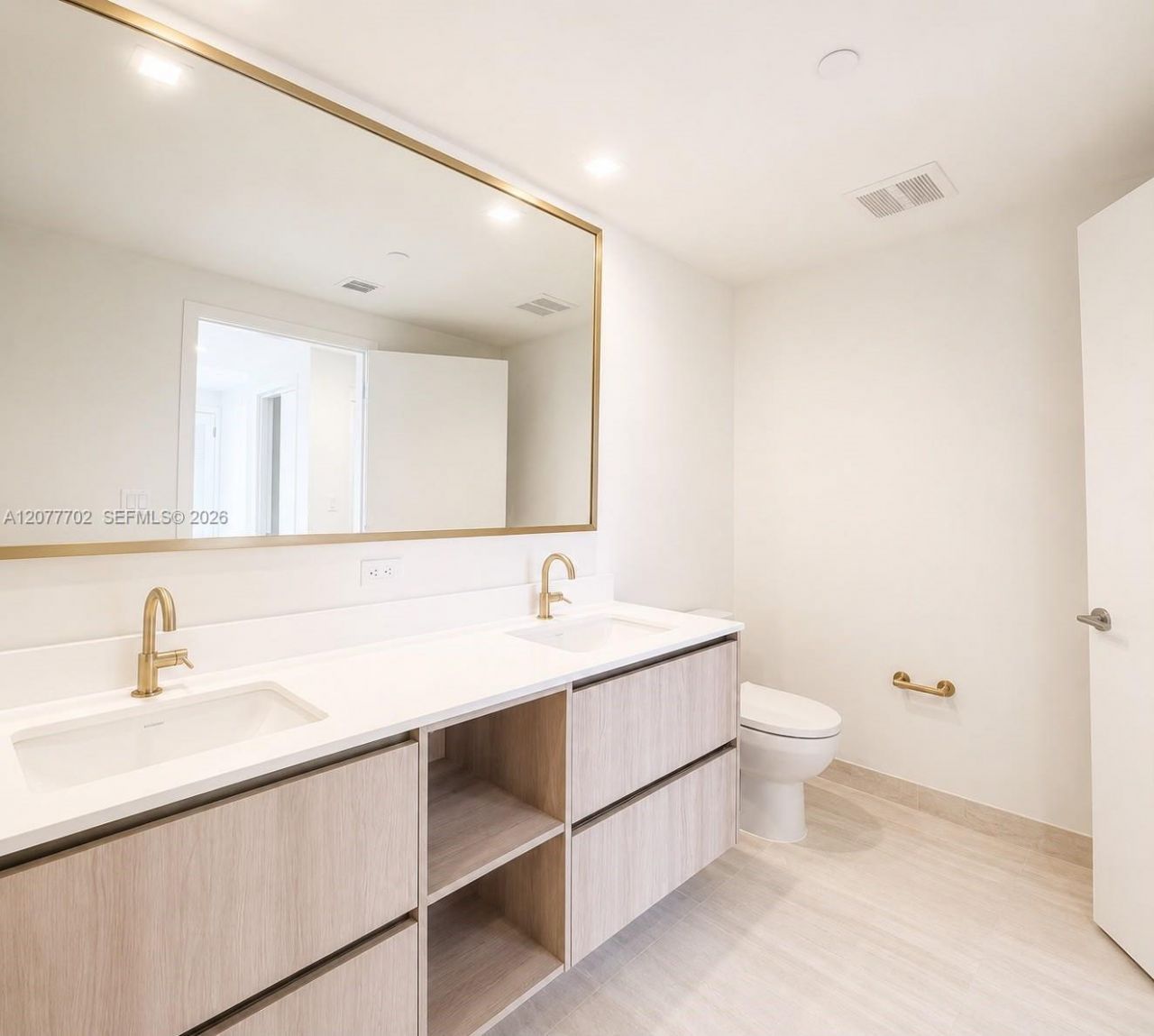 77 SE 5th St , Unit 1903, Miami, FL 33131 Photo