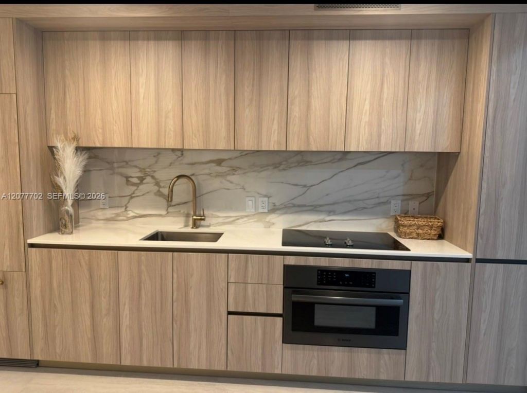 77 SE 5th St, Unit 1903, Miami, FL 33131 Photo