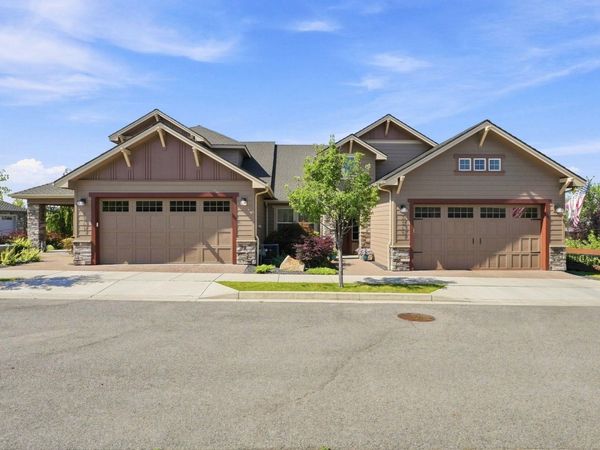 24317 E PINNACLE Ct, Liberty Lake, WA 99019