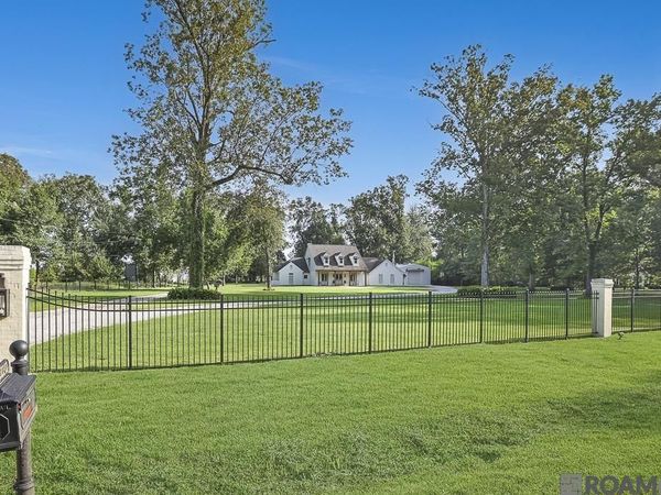 22281 Hoo Shoo Too Rd, Baton Rouge, LA 70817