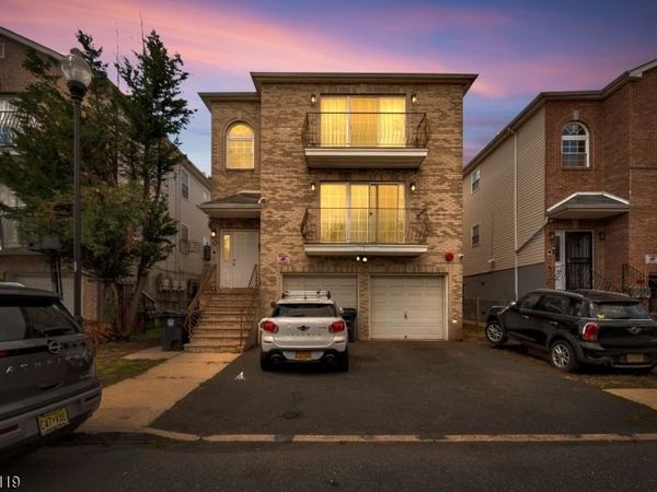 13 Lisa Ct, Unit 2, Newark, NJ 07112
