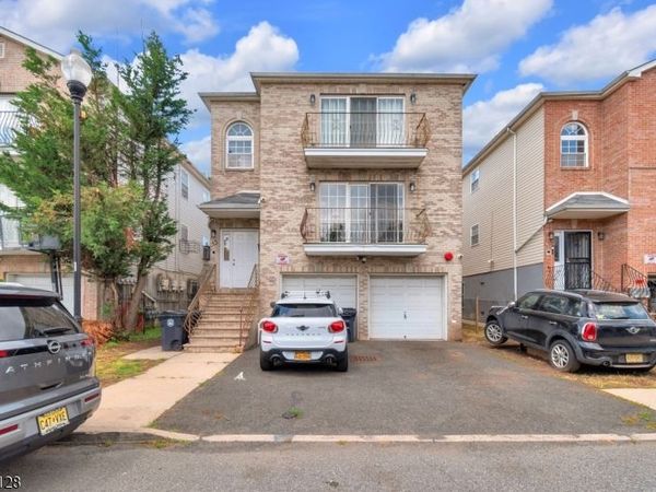 13 Lisa Ct, Unit 1, Newark, NJ 07112