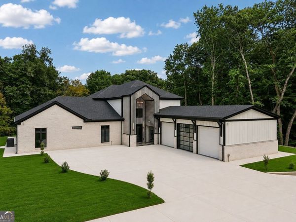 1940 E Bay Street, Hoschton, GA 30548