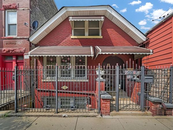 2238 S California Avenue, Chicago, IL 60608