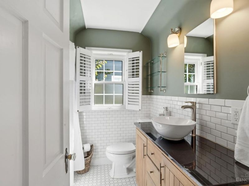 7050 Mt Vernon Avenue, Mariemont, OH 45227 Photo 33
