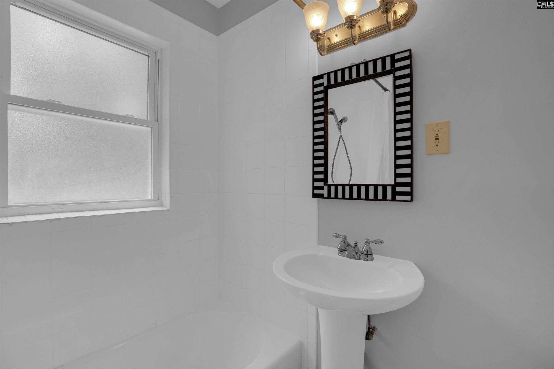 3844 Wilmot Avenue  Photo 31