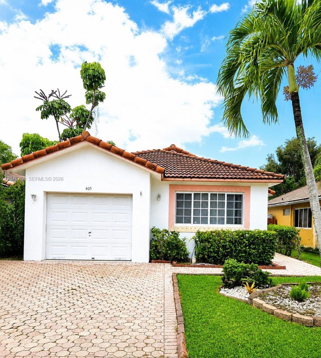 405 Kelly Ln, Weston, FL 33326 Main Photo