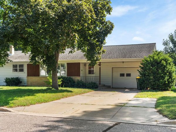50 6th Street, Prairie Du Sac, WI 53578