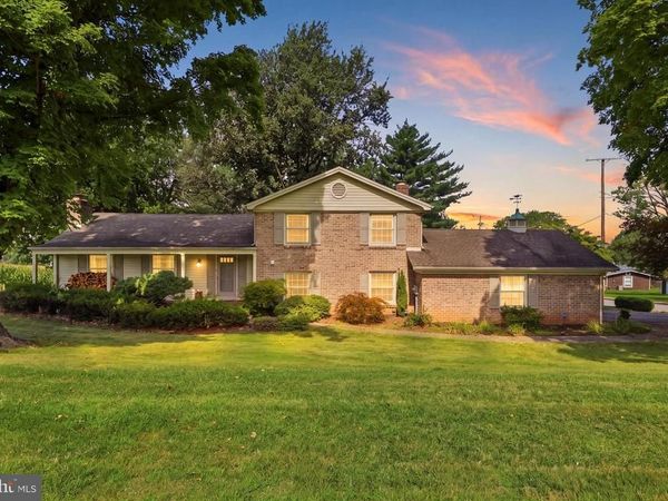 200 S 8TH STREET, MOUNT WOLF, PA 17347
