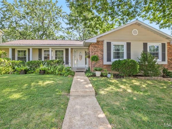 7278 Hill Rose Court, Oakville, MO 63129