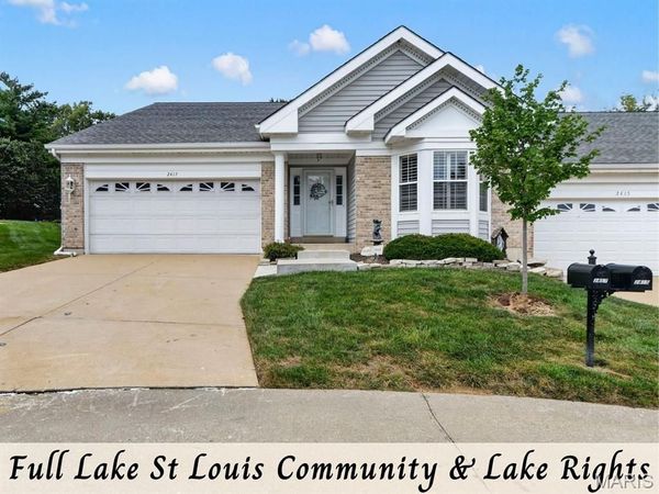 2417 S Lakeridge Court, Unit 14, Lake St Louis, MO 63367