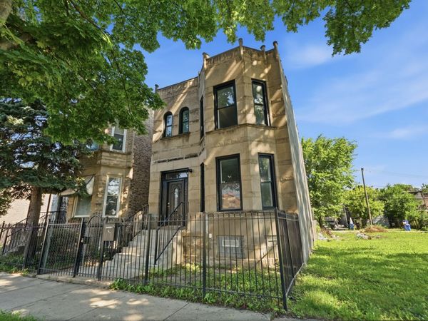 4024 W Arthington Street , Chicago, IL 60624