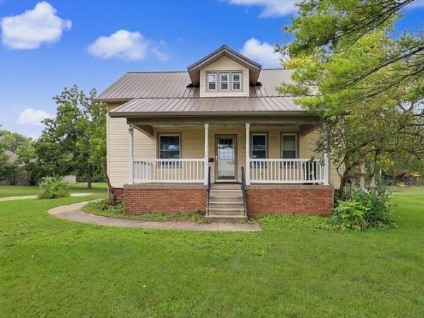 290 S Chestnut Street, Minonk, IL 61760