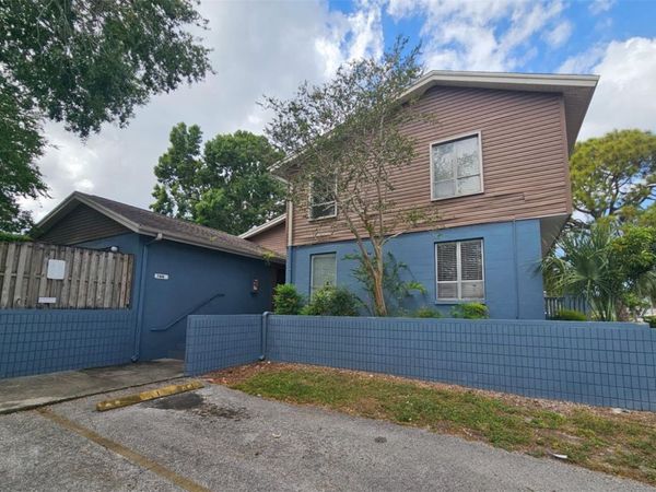 7610 W POWHATAN AVENUE , Unit 2, TAMPA, FL 33615