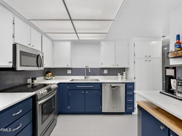 425 S PARKCREST, Unit 318, Mesa, AZ 85206
