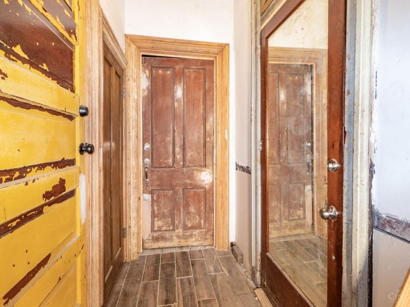 818 Livingston Street, Cincinnati, OH 45214 Photo 10