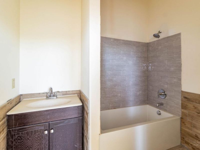 818 Livingston Street, Cincinnati, OH 45214 Photo 27
